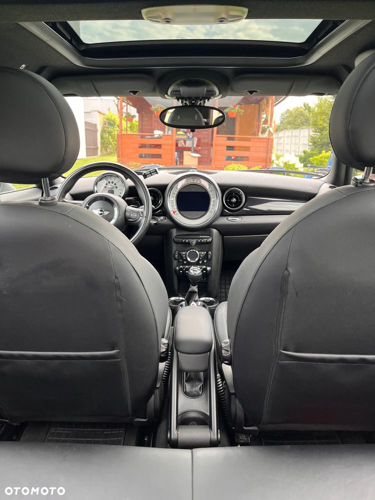 MINI Cooper Standard - 10
