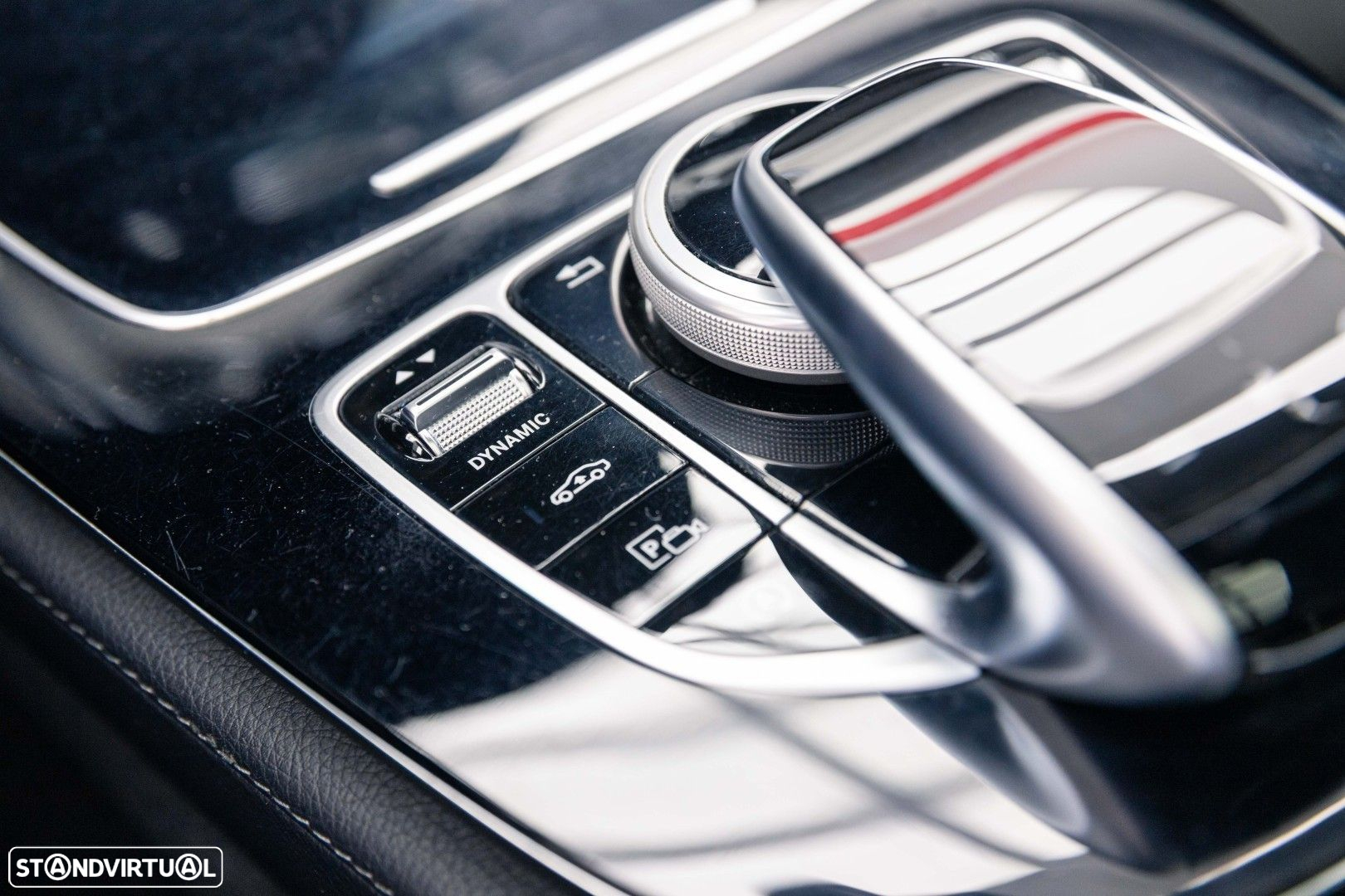 Mercedes-Benz E 220 d AMG - 34