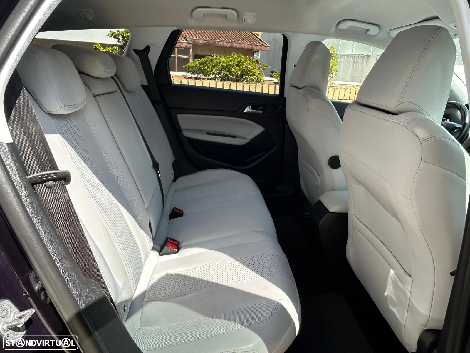 Peugeot 308 SW 1.5 BlueHDi Allure Pack - 23