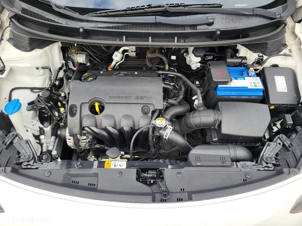 Hyundai i30 1.4 Classic + - 31