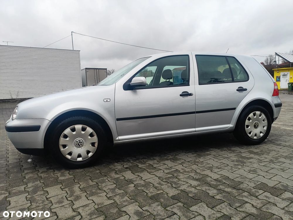 Volkswagen Golf 1.6 Comfortline - 7