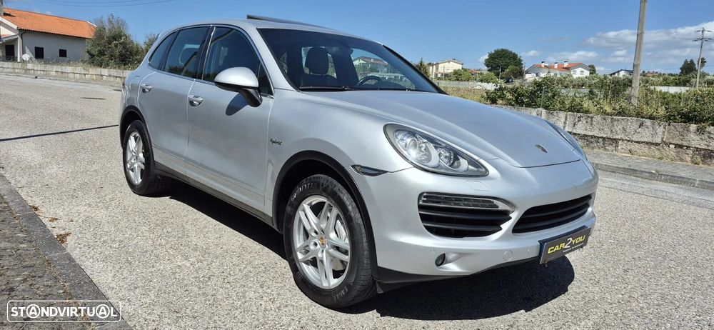 Porsche Cayenne S - 1