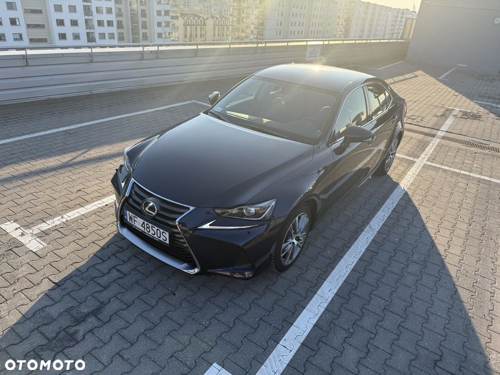 Lexus IS 200t / 300 Elegance - 3