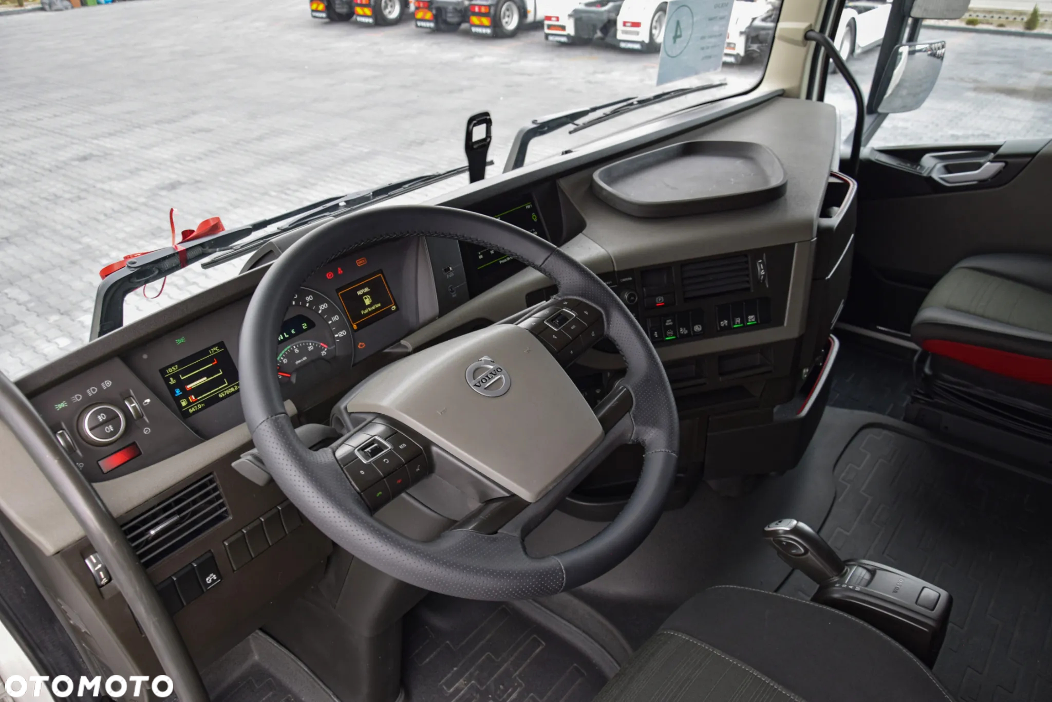 Volvo FH460 / EURO 6 / ACC / LEDY / FULL SPOILERY / SERWISOWANY / SPROWADZONY - 23