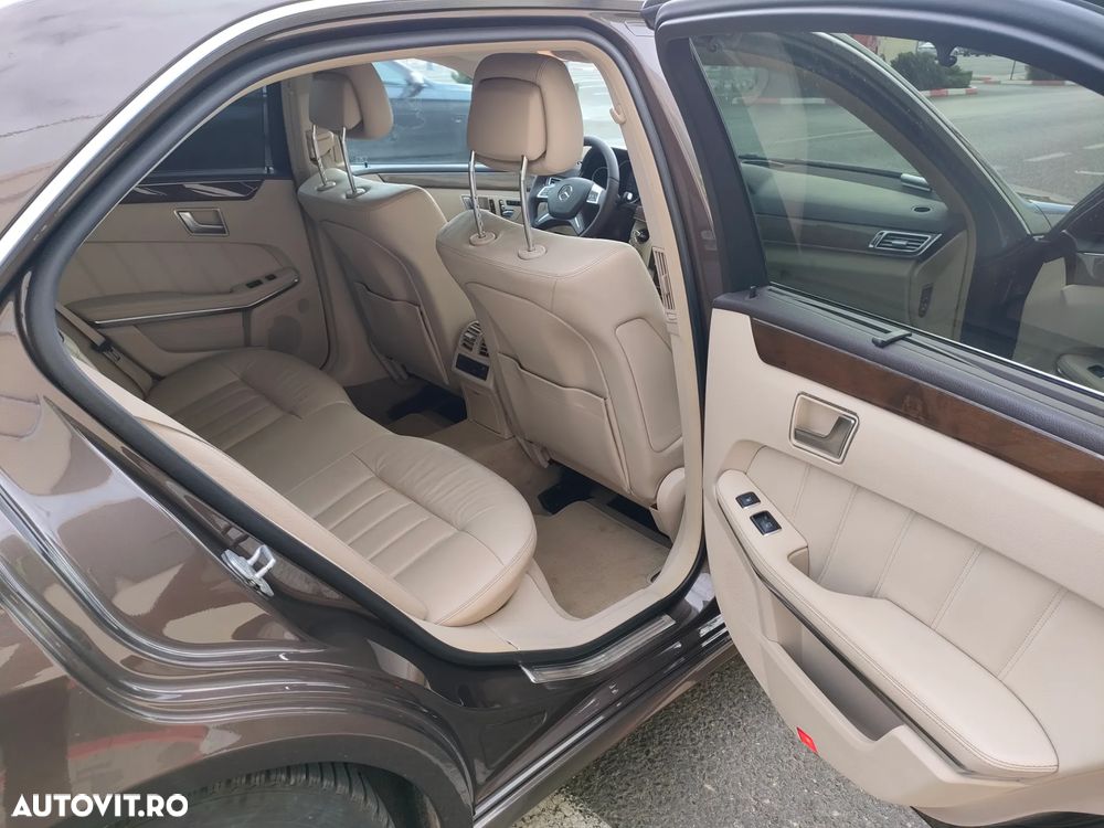 Mercedes-Benz E 300 BlueTEC Aut - 21