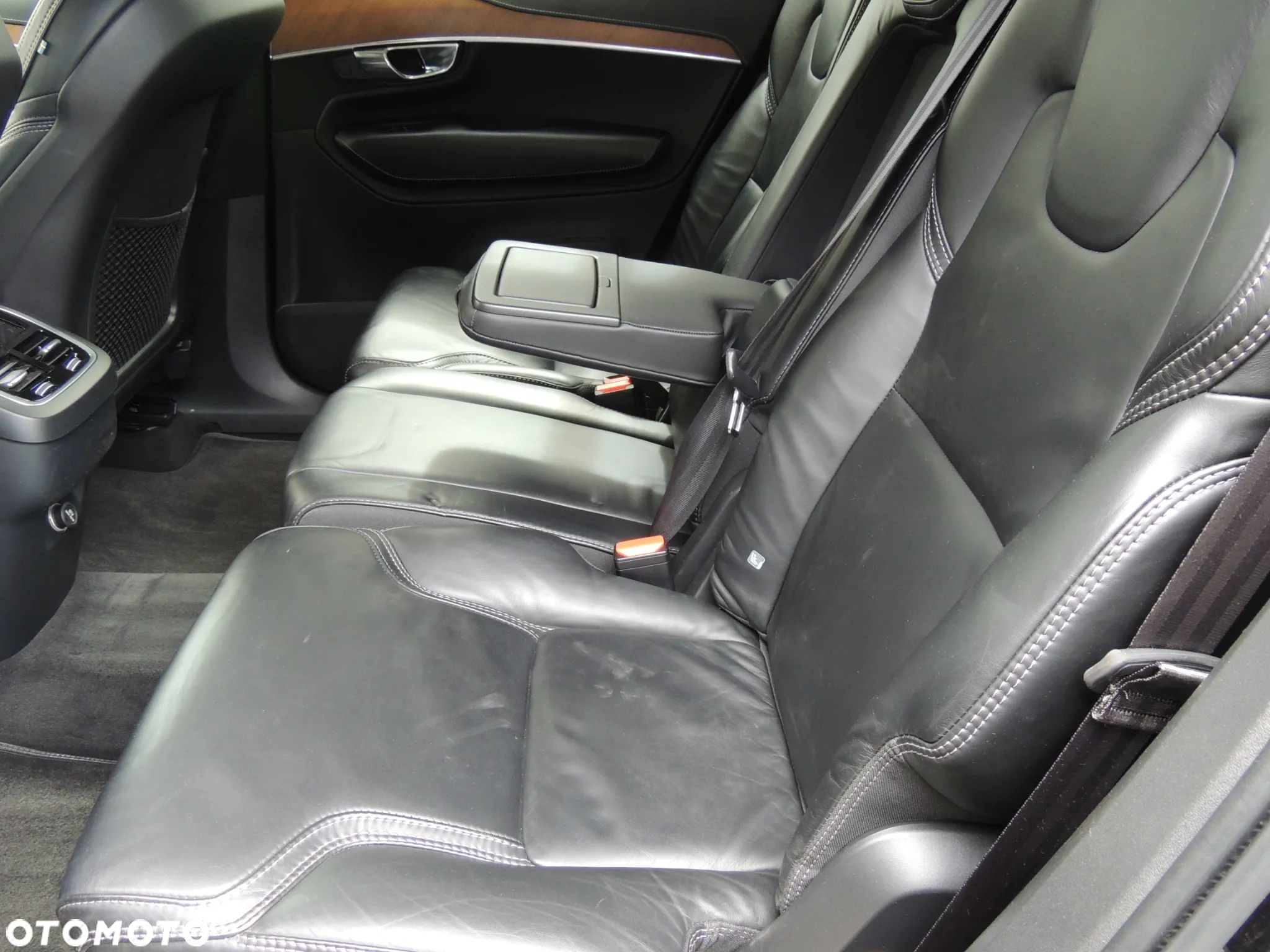 Volvo XC 90 D5 SCR AWD Inscription 7os - 15
