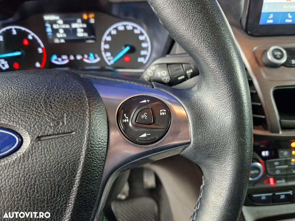 Ford Tourneo Connect - 16