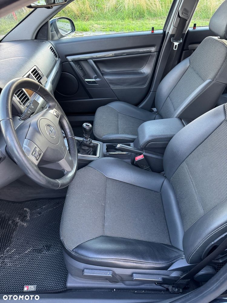 Opel Signum 1.9 CDTI Cosmo - 11