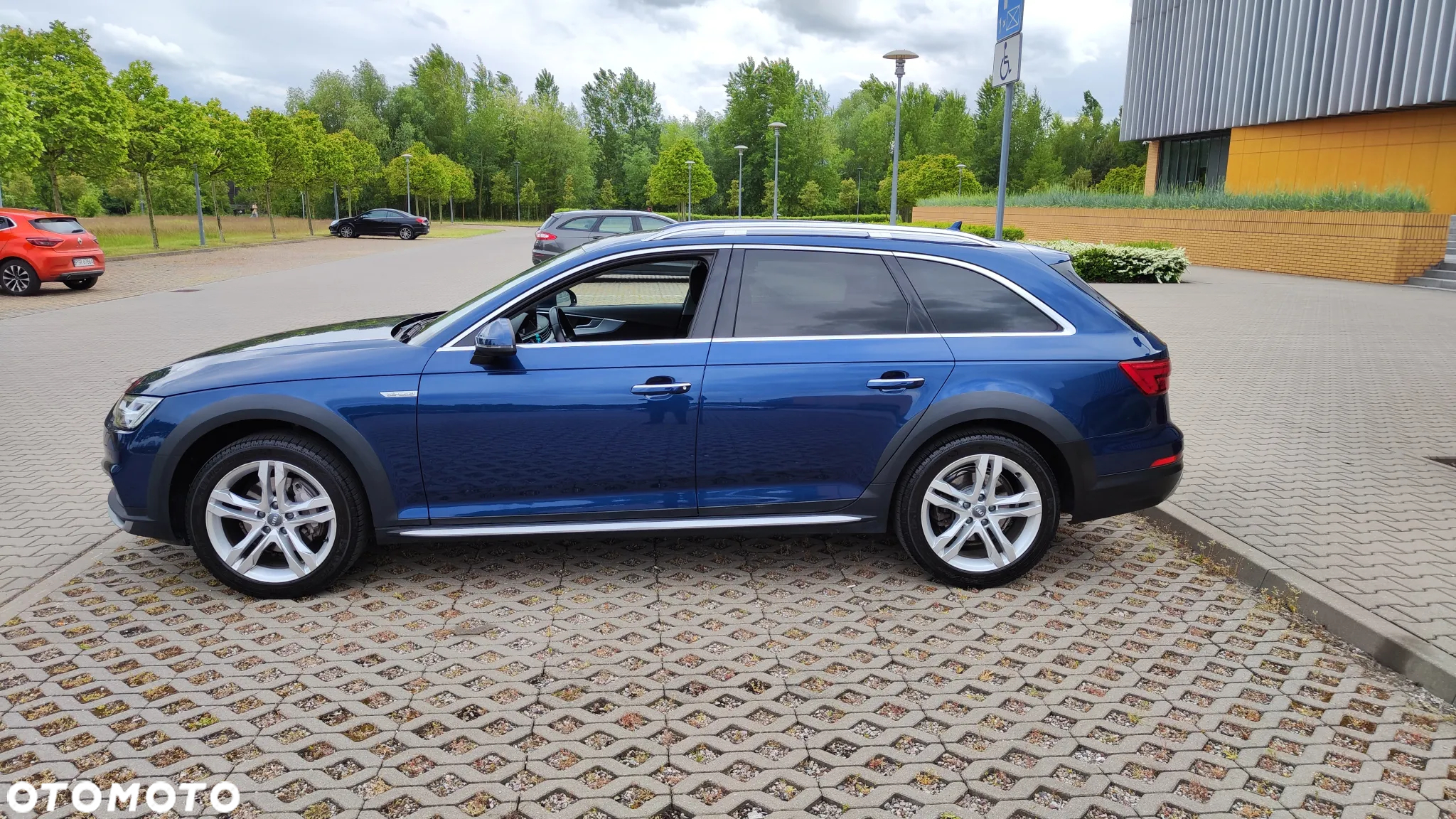 Audi A4 Allroad 2.0 TDI Quattro S tronic - 4