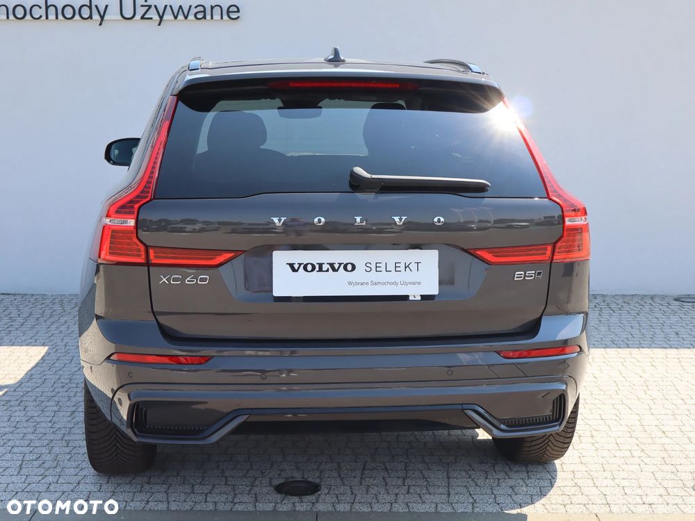 Volvo XC 60 B5 B AWD Plus Dark - 6