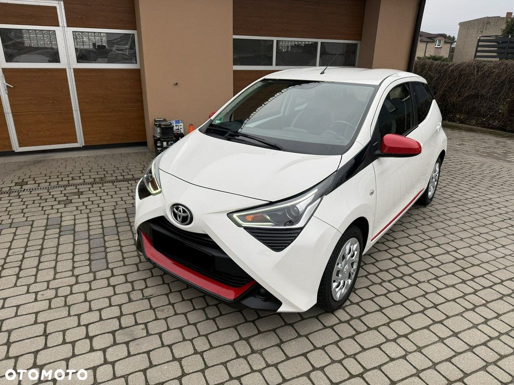 Toyota Aygo x-play - 2