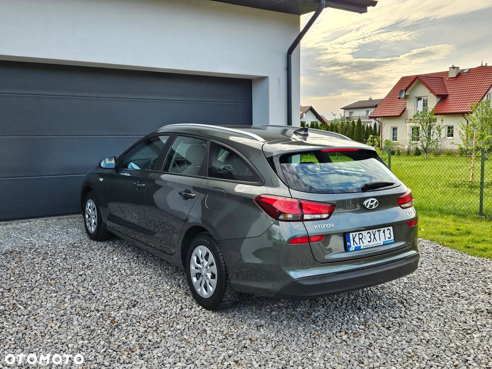 Hyundai i30 1.5 DPI Classic + - 29