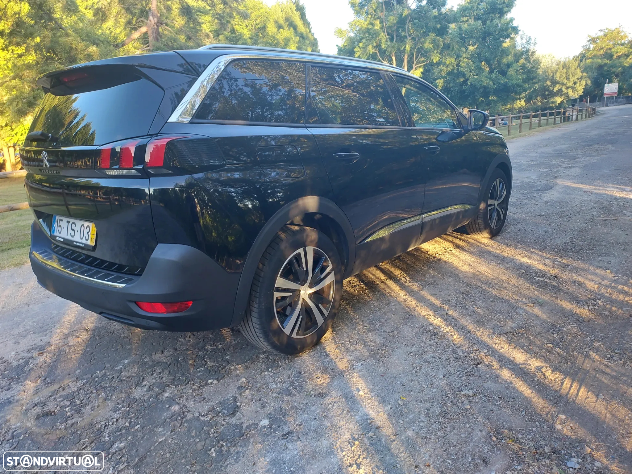 Peugeot 5008 1.6 BlueHDi Allure EAT6 J18 - 3