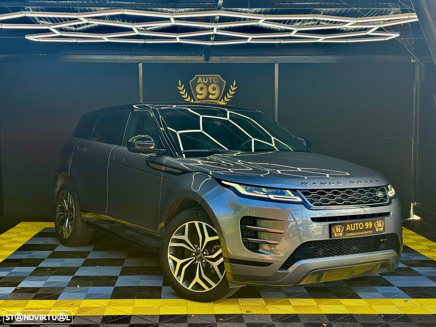 Land Rover Range Rover Evoque 1.5 P300e AWD Auto - 1