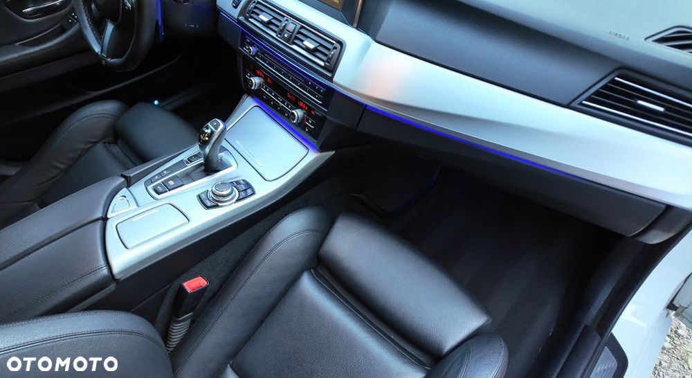 BMW Seria 5 - 25