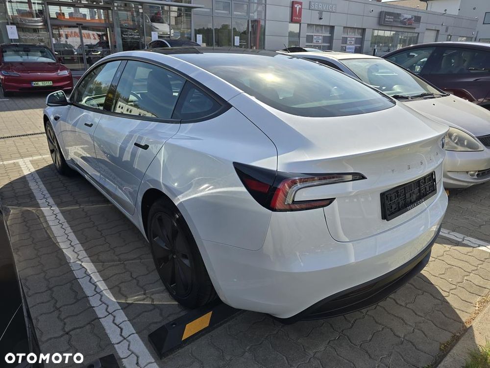 Tesla Model 3 Long Range AWD - 8
