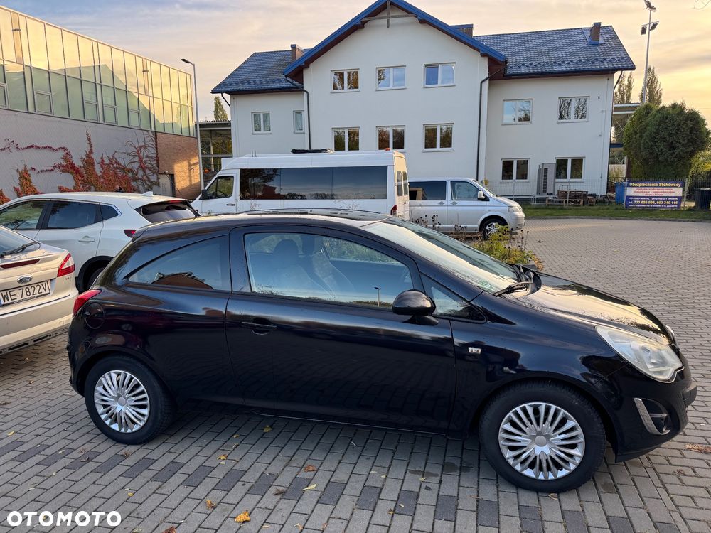 Opel Corsa 1.4 16V Satellite - 3