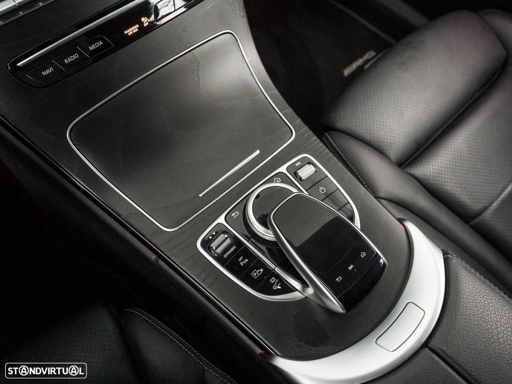 Mercedes-Benz C 300 de AMG Line - 27