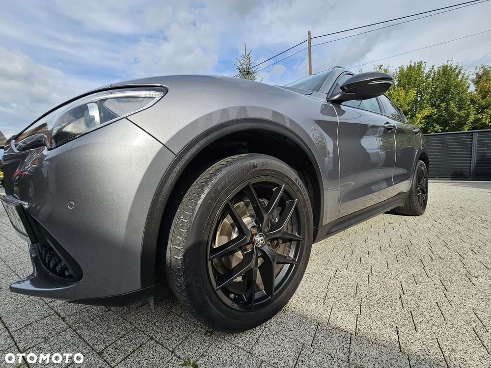 Alfa Romeo Stelvio 2.0 Turbo B-Tech Edition Q4 - 15
