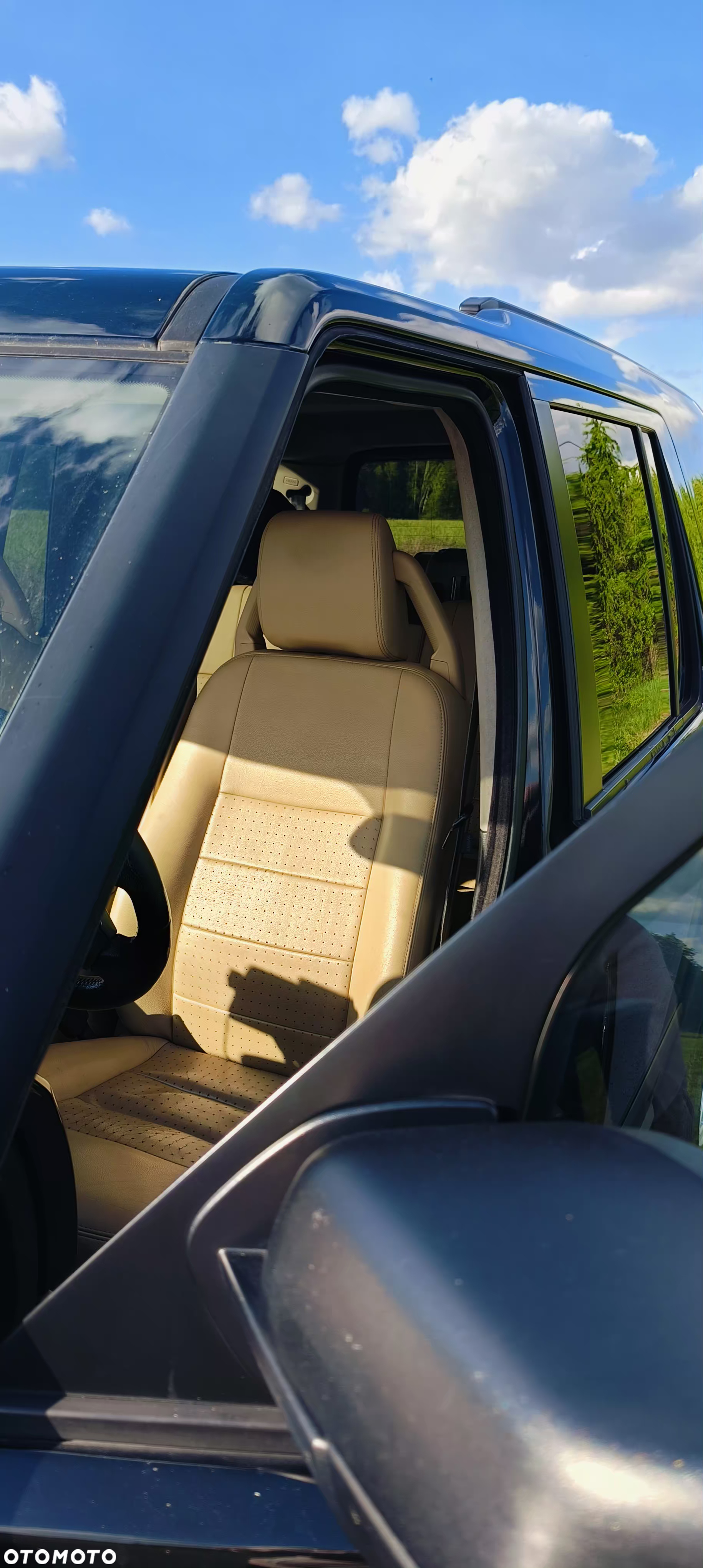 Land Rover Discovery - 18