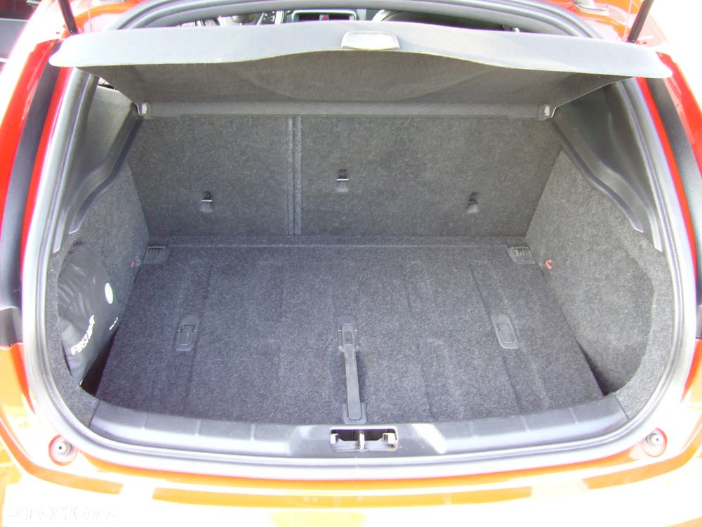 Volvo V40 T5 Geartronic RDesign - 14