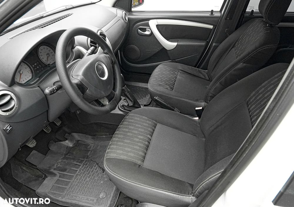 Dacia Logan 1.6 MPI Preference - 12