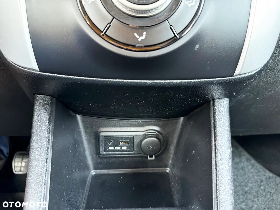Kia Venga 1.4 CVVT Business Line - 27