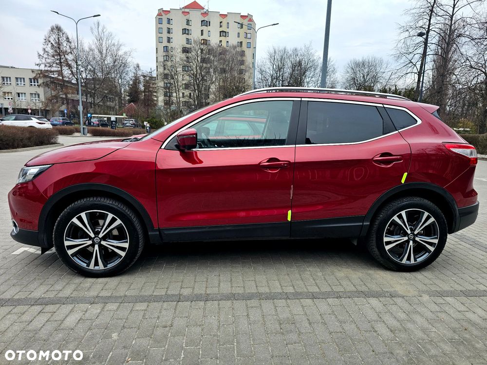Nissan Qashqai 1.6 dCi Xtronic TEKNA+ - 4