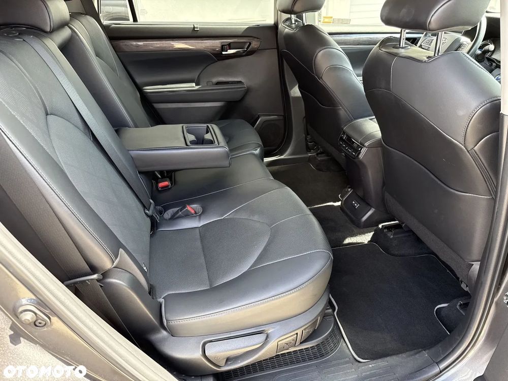 Toyota Highlander 2.5 Hybrid Executive - 4