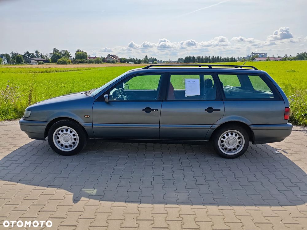 Volkswagen Passat 1.8 GL - 4