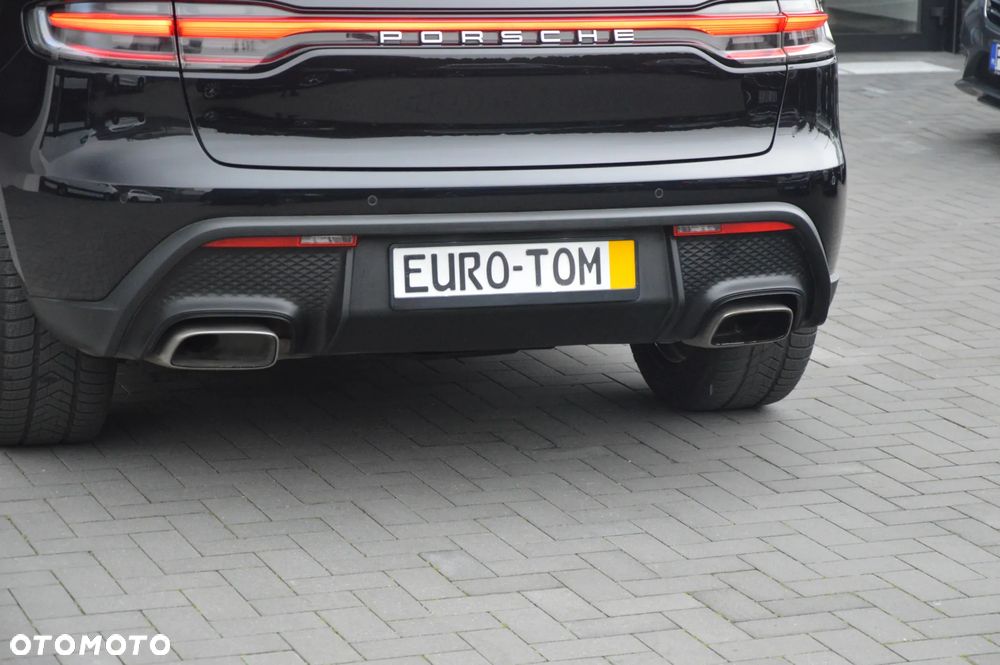 Porsche Macan T - 25