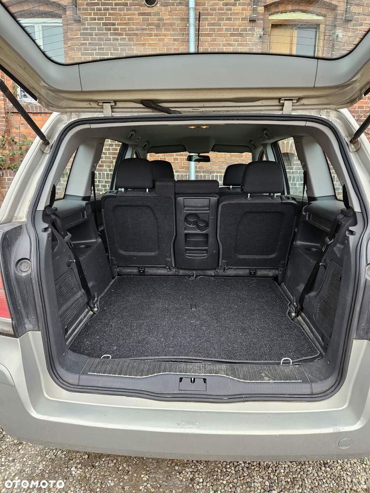 Opel Zafira 1.9 CDTI Cosmo - 14