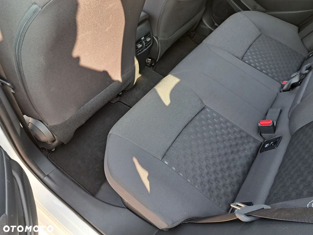 Toyota Corolla 1.8 Hybrid Comfort - 15