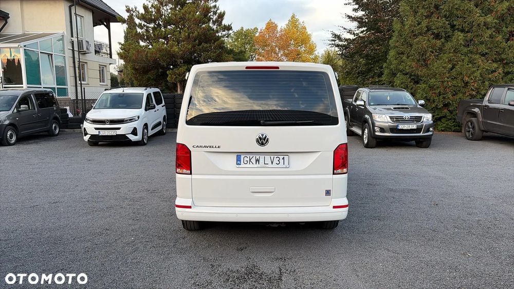 Volkswagen Caravelle - 5