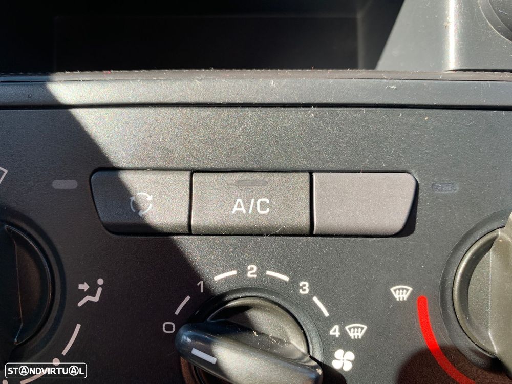 Citroën Berlingo 1.6 e-HDi Exclusive - 26