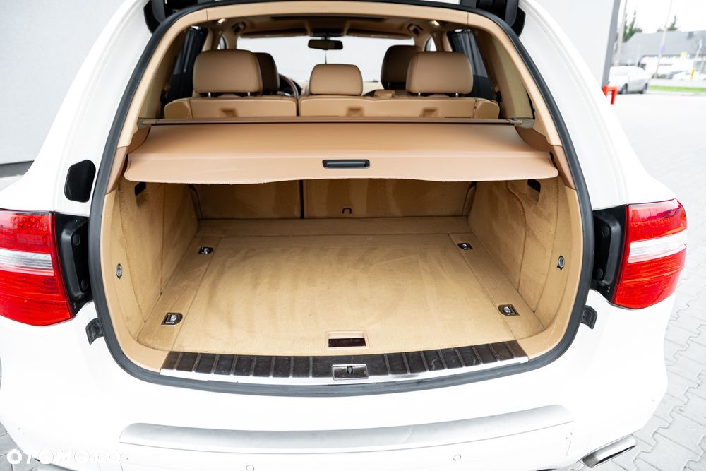 Porsche Cayenne - 21