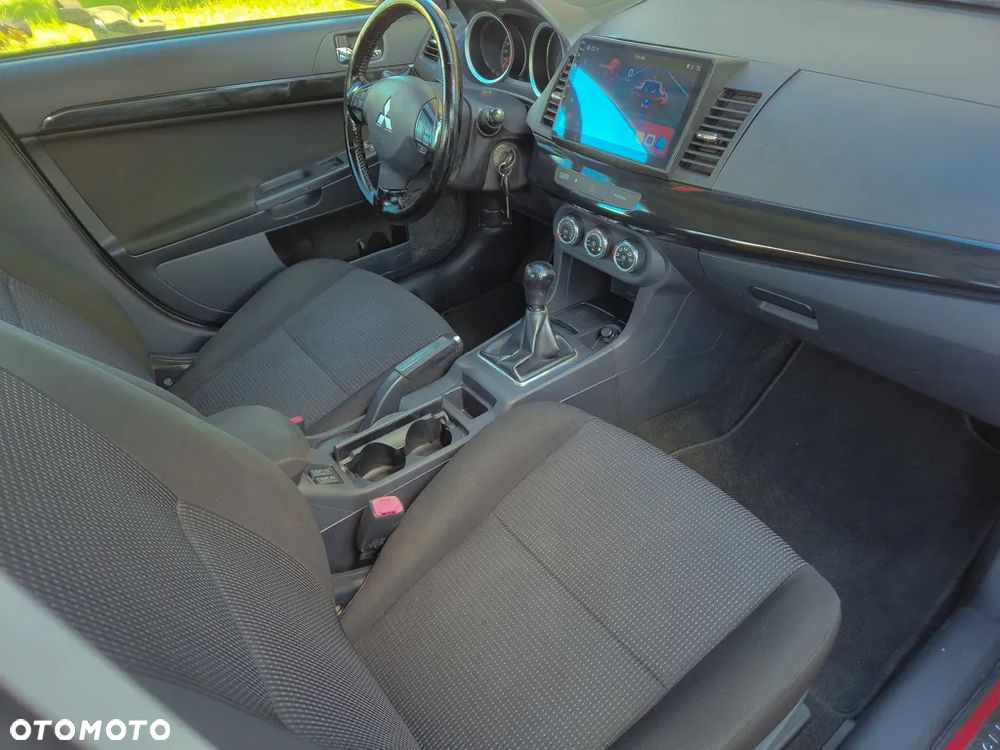 Mitsubishi Lancer 1.8 Intense - 16