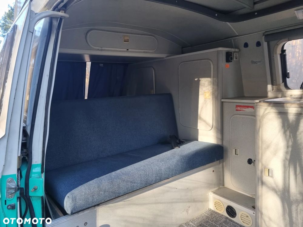 Volkswagen Transporter - 23