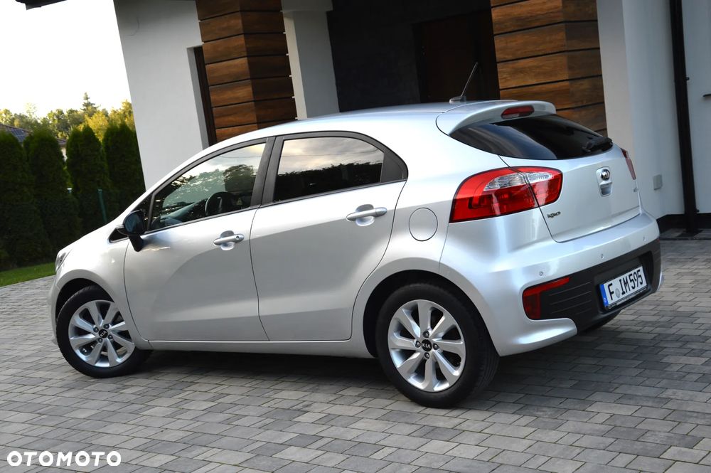 Kia Rio 1.2 Business Line - 8