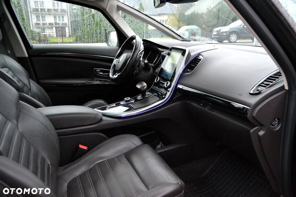 Renault Espace 1.6 dCi Energy Initiale Paris EDC 7os - 9