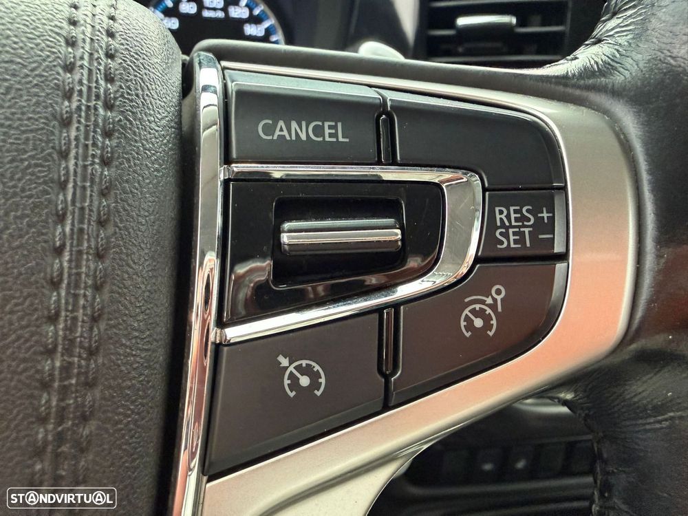 Mitsubishi Outlander 2.0 Instyle Navi - 16