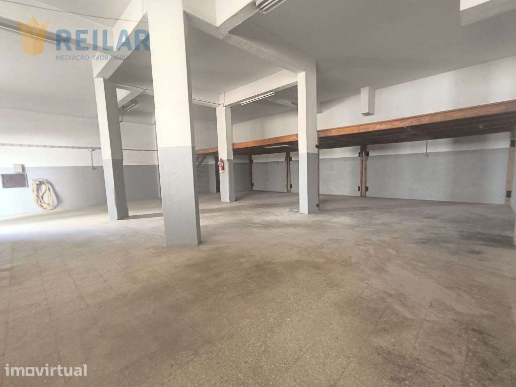 São João da Talha - Armazém 144 m2 - Grande imagem: 2/12