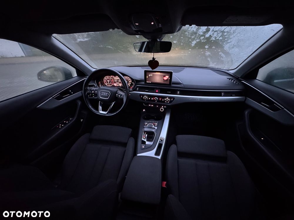 Audi A4 Allroad 2.0 TDI Quattro S tronic - 28