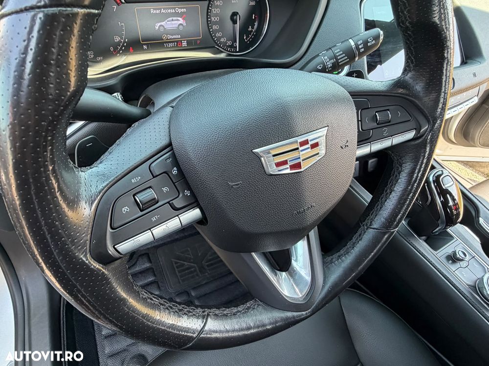 Cadillac XT4 - 14