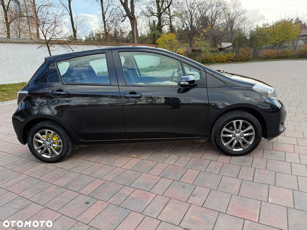 Toyota Yaris 1.33 Prestige - 2