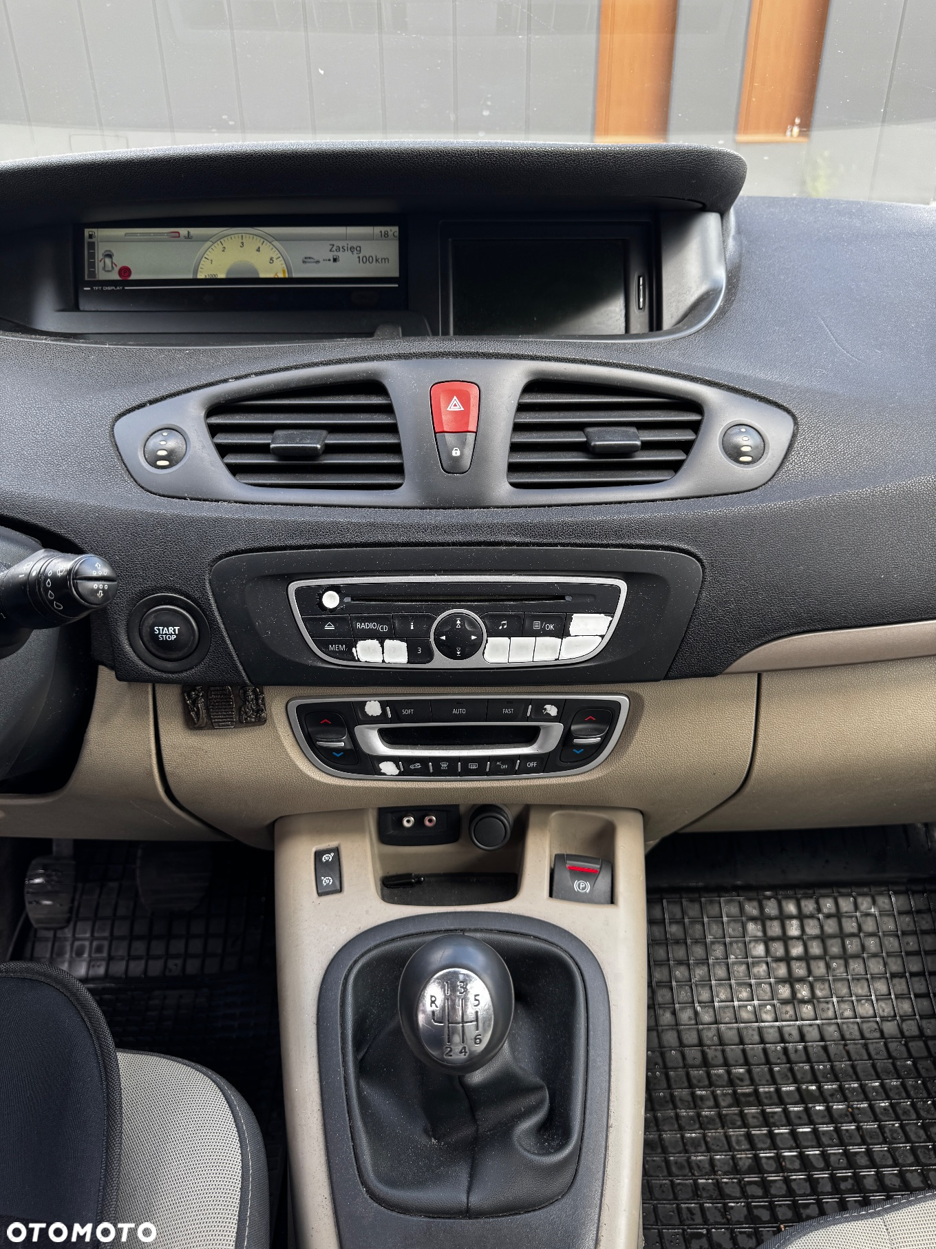 Renault Scenic 1.5 dCi Avantage - 25