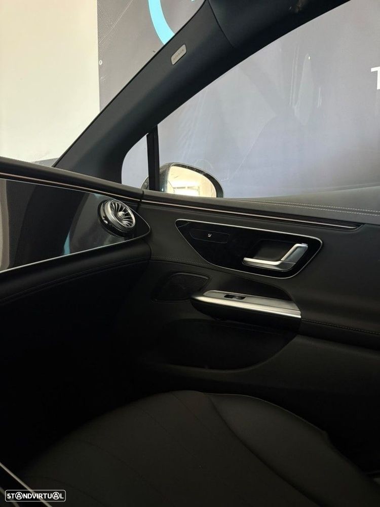 Mercedes-Benz EQE 300 Edition Electric Art - 11