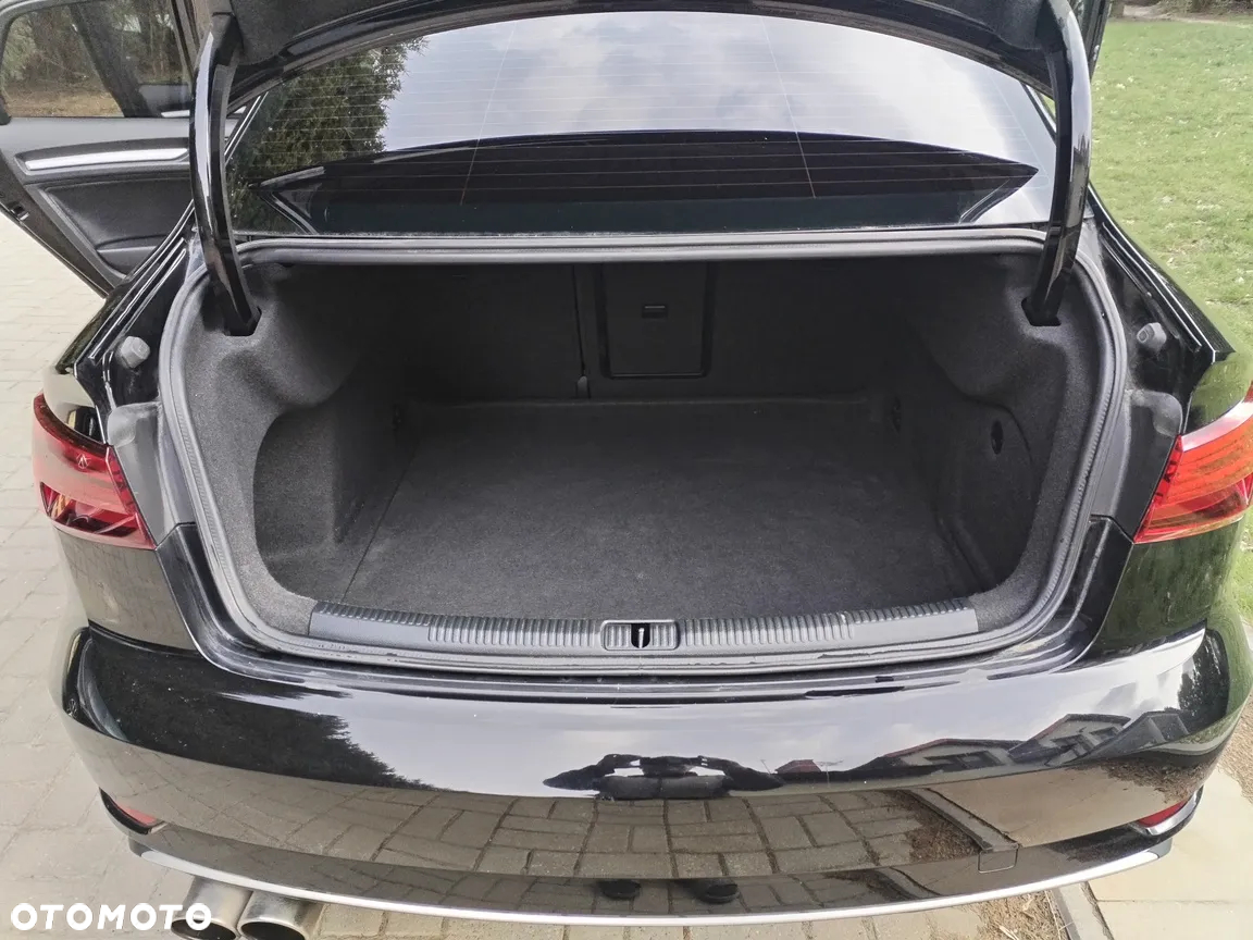 Audi A3 2.0 TFSI Limousine quattro S tronic design - 9