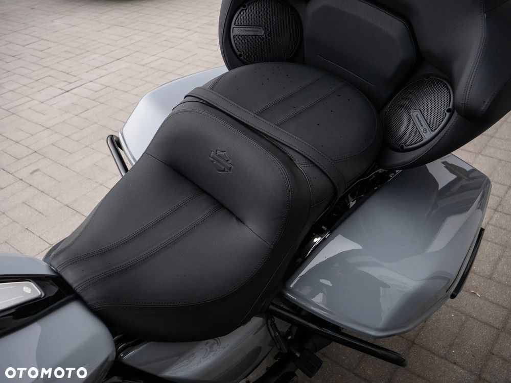 Harley-Davidson Touring Road Glide - 15