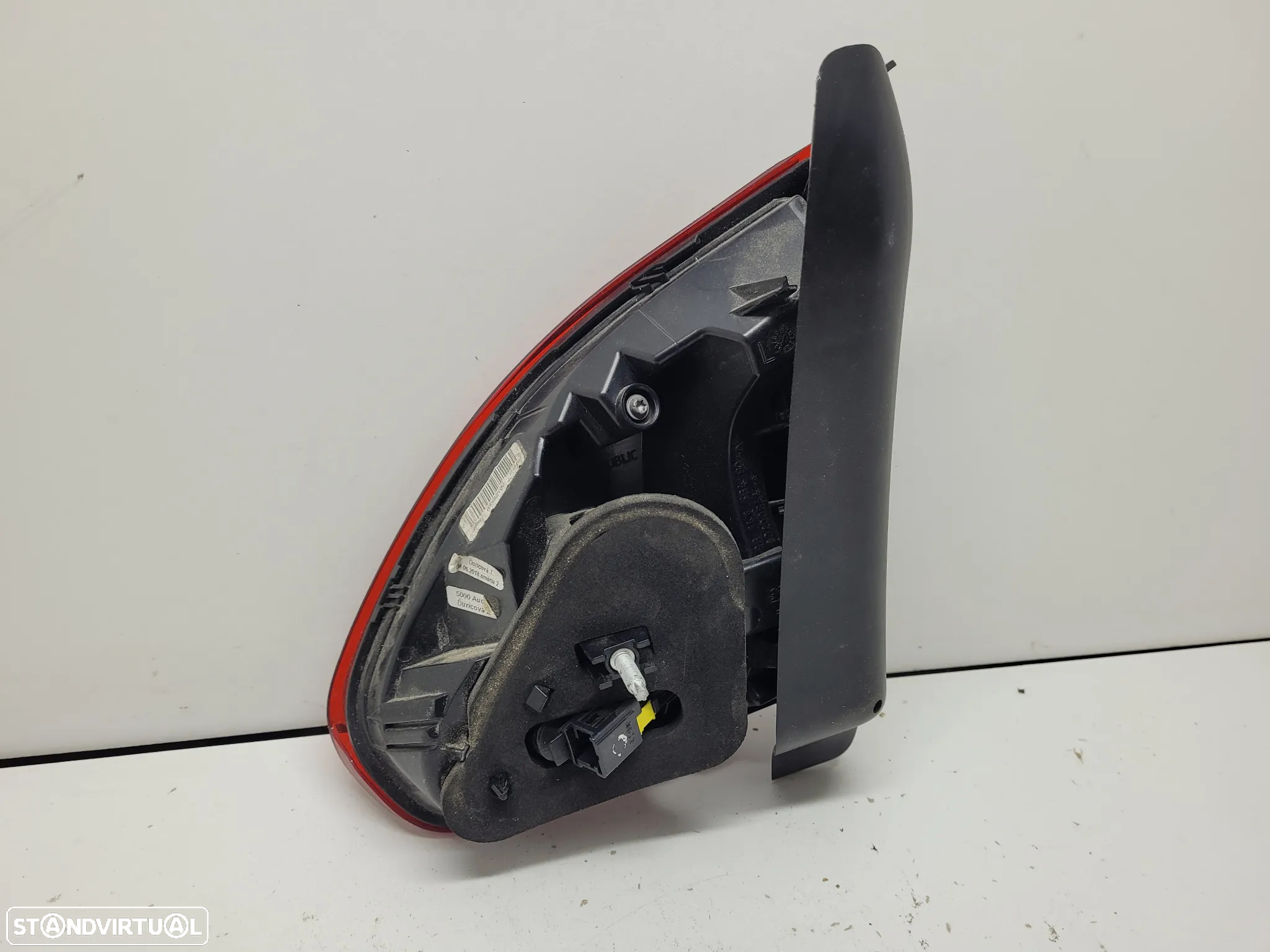 Farolim da mala esquerdo PEUGEOT 2008 [MK1] 9814758480 (2016-2019) - 3